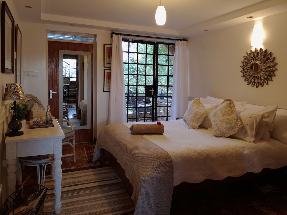 Deluxe Double Room, 1 Queen Bed, Non Smoking, Garden View photo 1