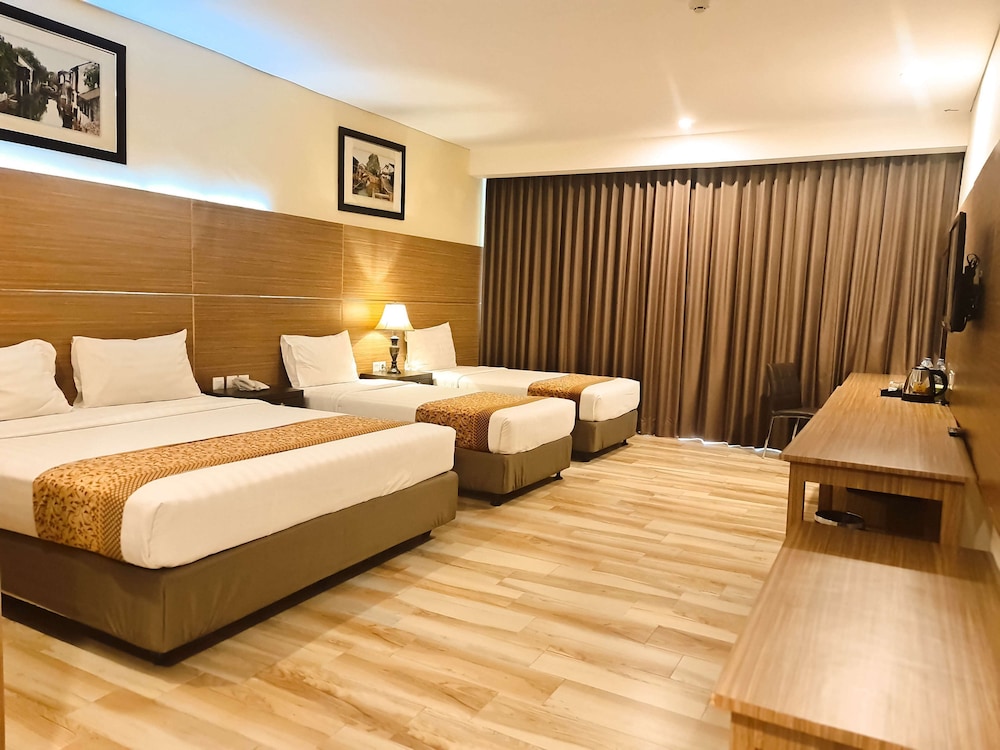 Family Suite, Multiple Beds photo 2