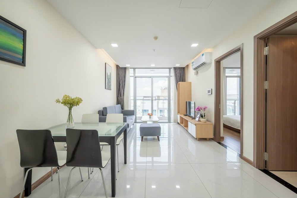 Business Apartment, City View