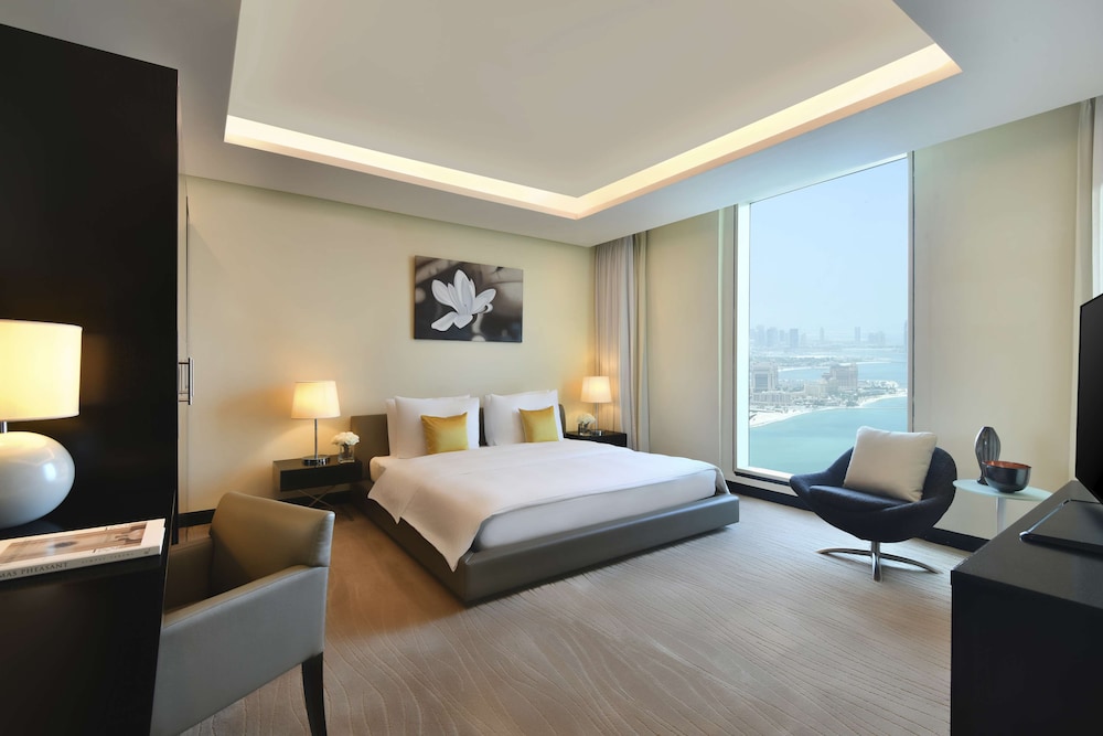 Suite (Deluxe Four Bedroom) - Photo 12