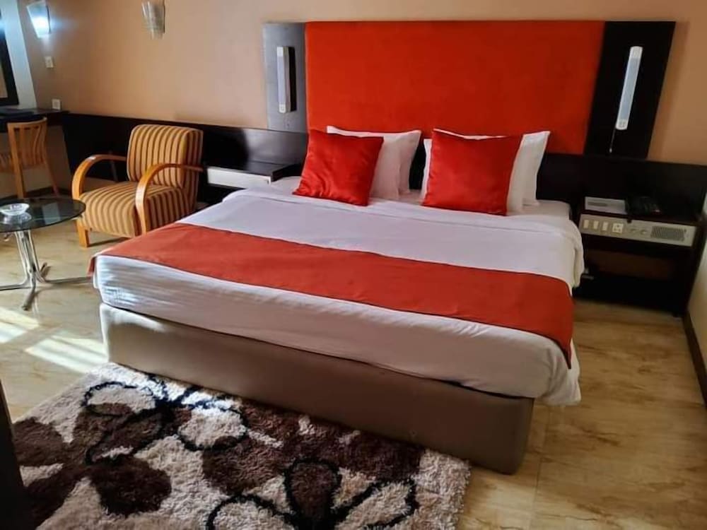 Executive Suite, 1 Bedroom photo 1