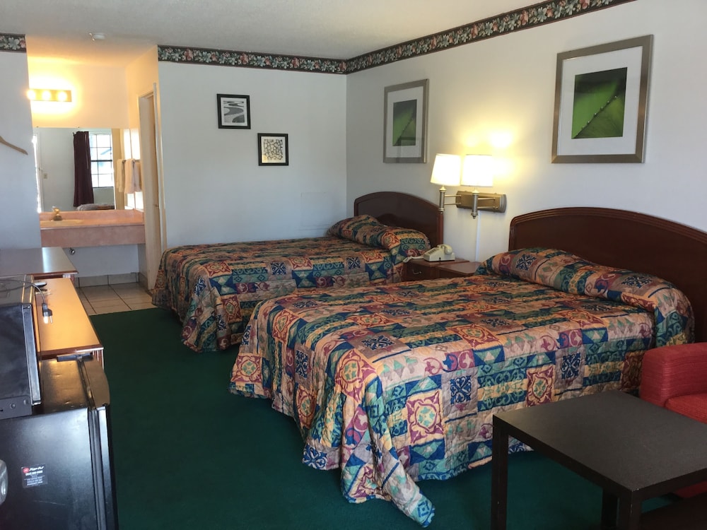 Deluxe Room, 2 Double Beds photo 2