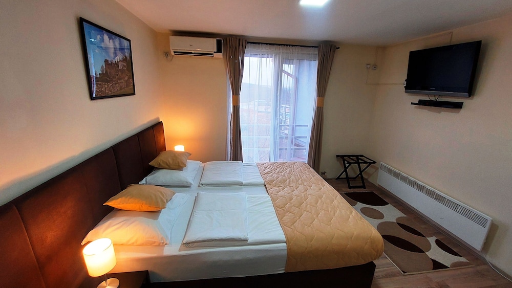 Standard Double Room, 1 Bedroom - Photo 8
