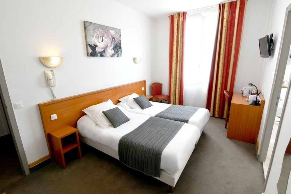 Twin Room - Photo 4