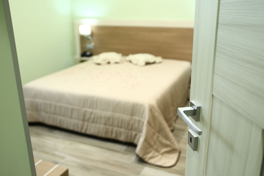 Economy Suite (AFRODITE) photo 1
