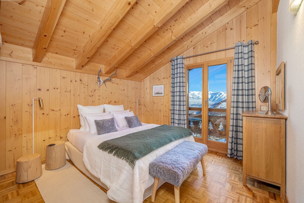 Chalet (4 Bedrooms) photo 3