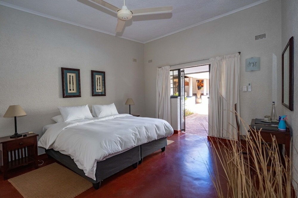 Deluxe Double or Twin Room photo 1