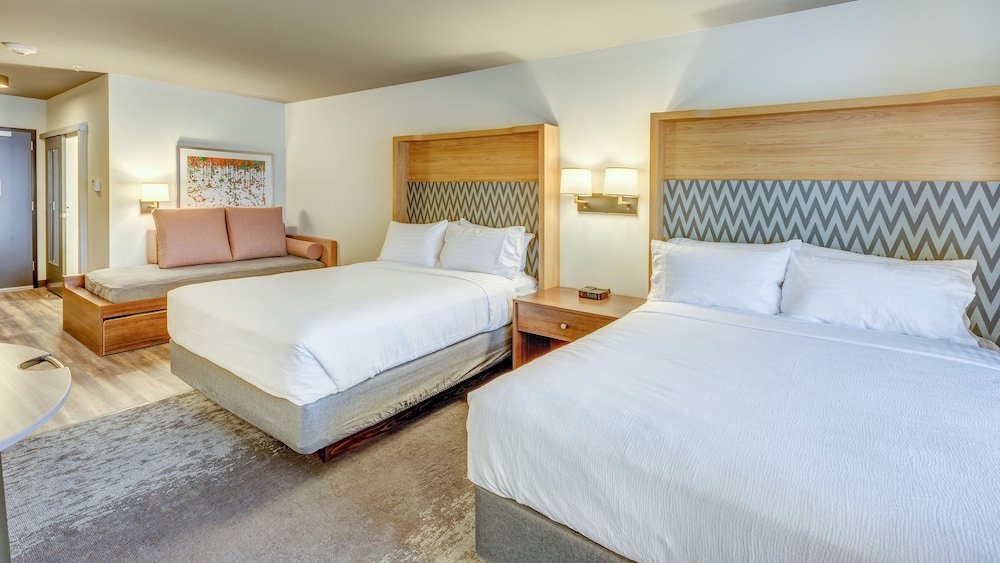 Standard Room, Multiple Beds photo 2