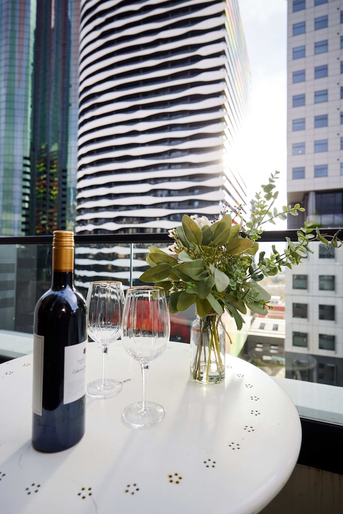 Penthouse Apartment - Photo 7