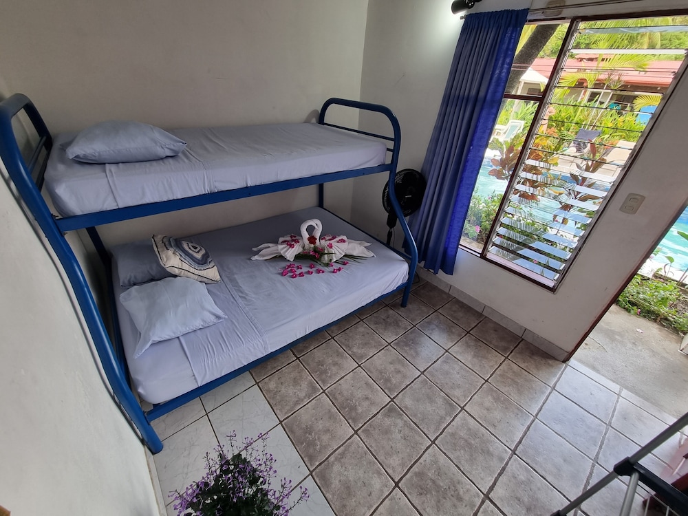 Basic Double Room photo 2