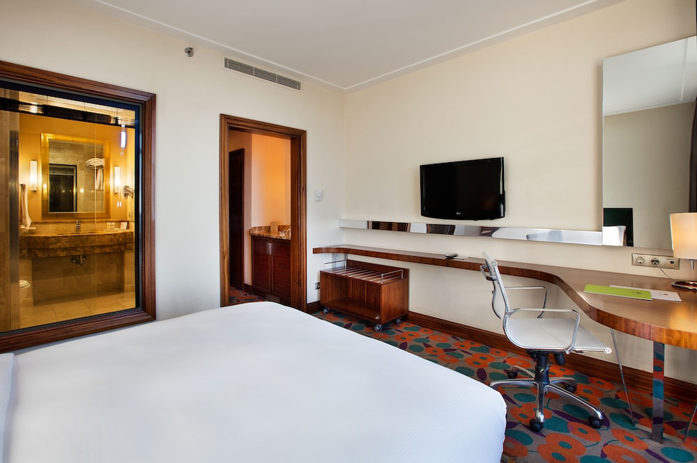 Standard Double Room, City View