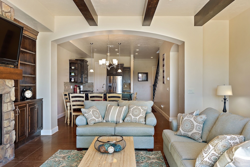 Townhome, 3 Bedrooms