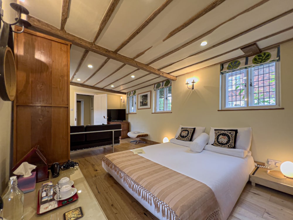 Deluxe Suite, Ensuite, Courtyard View (Courtyard Mini Suite) - Photo 1