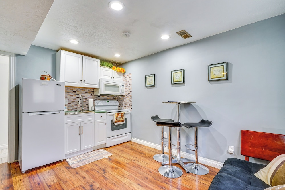 Apartment (1 Bedroom)