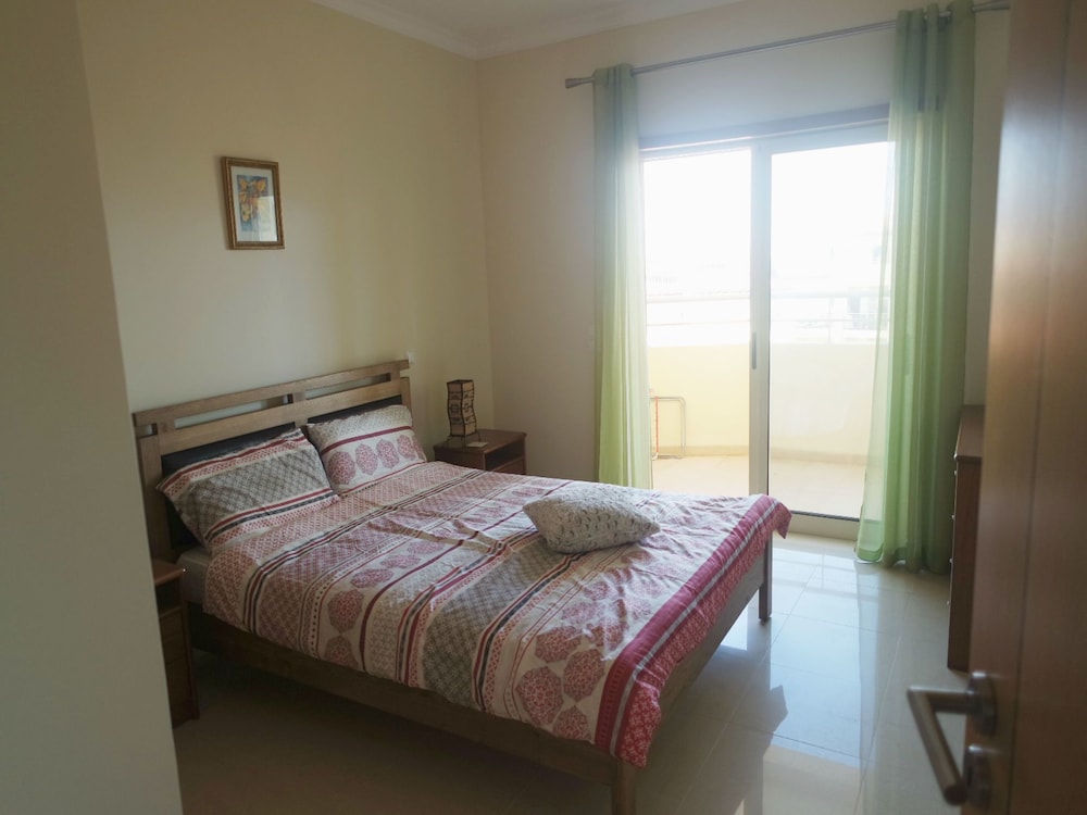 Apartment (3 Bedrooms)