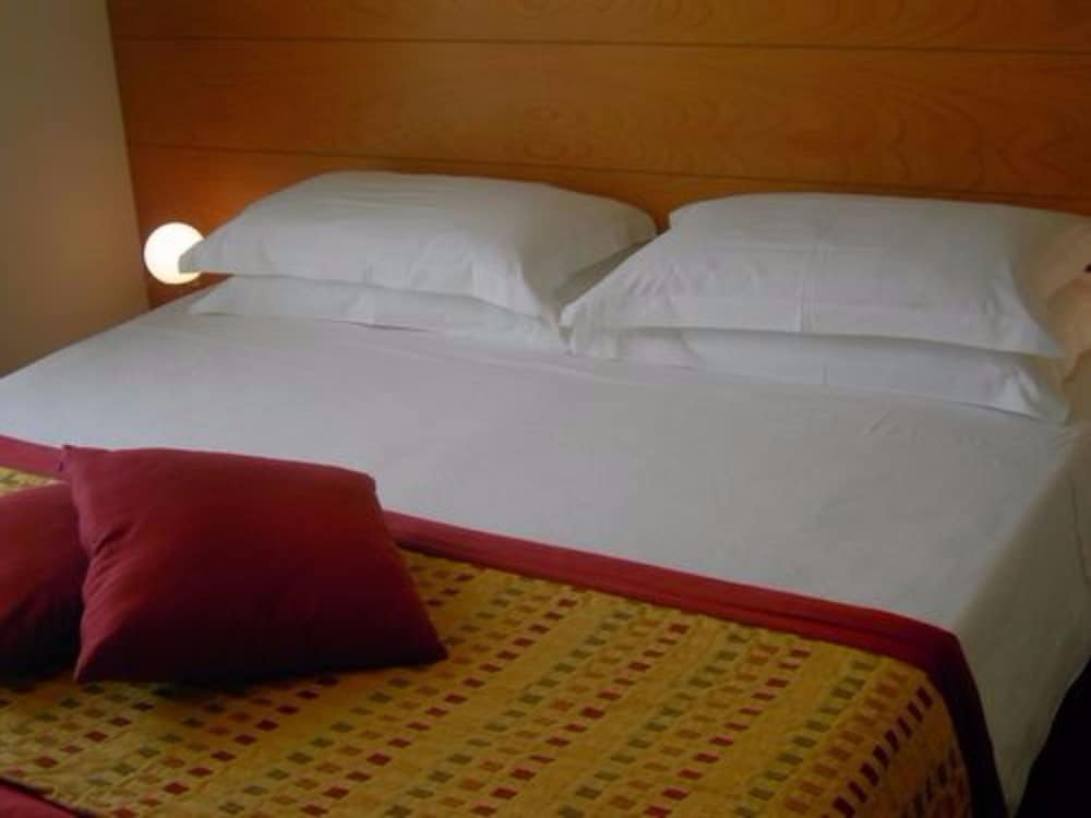 Classic Double Room - Photo 5