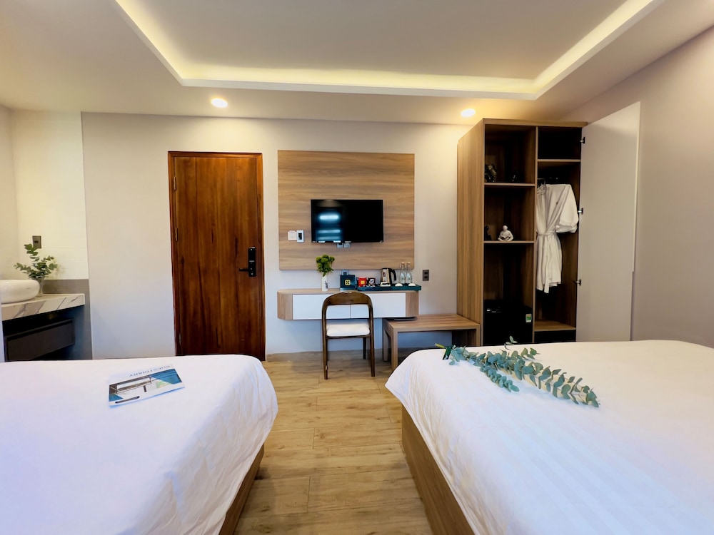 Triple Room, Courtyard View - Photo 2