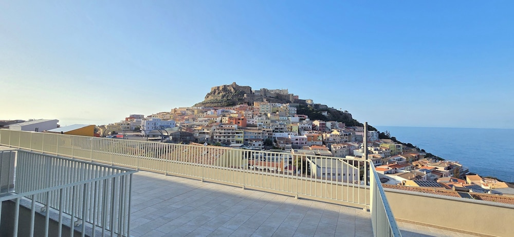Superior Studio, Sea View