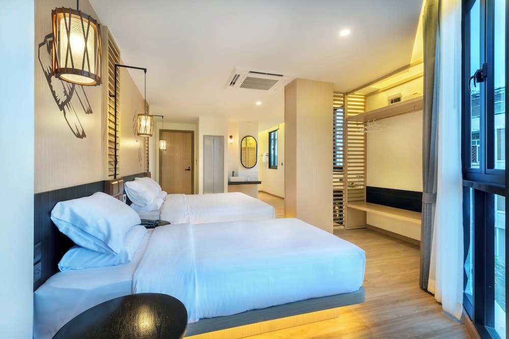 Deluxe Suite - Photo 1