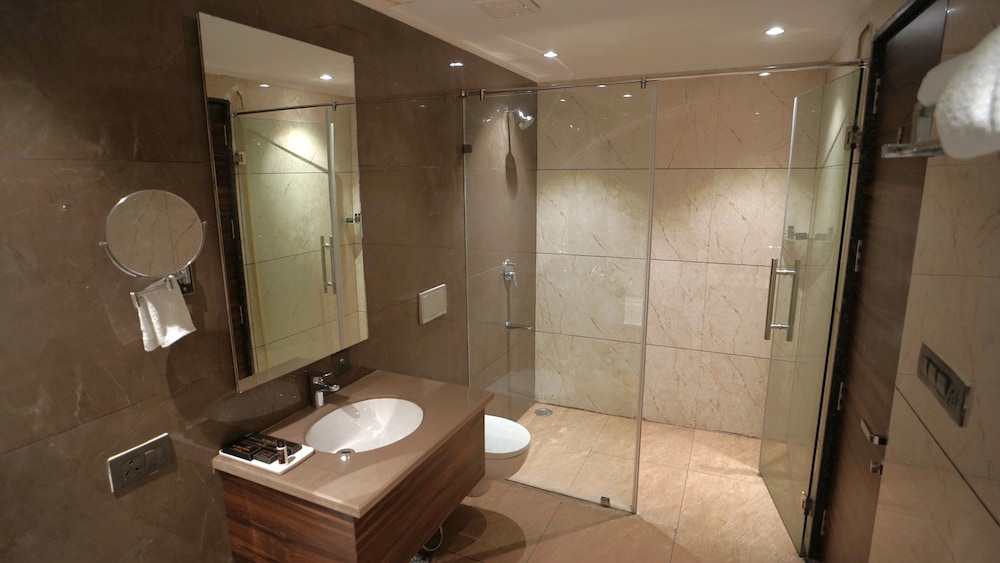 Superior Double Room, City View photo 2