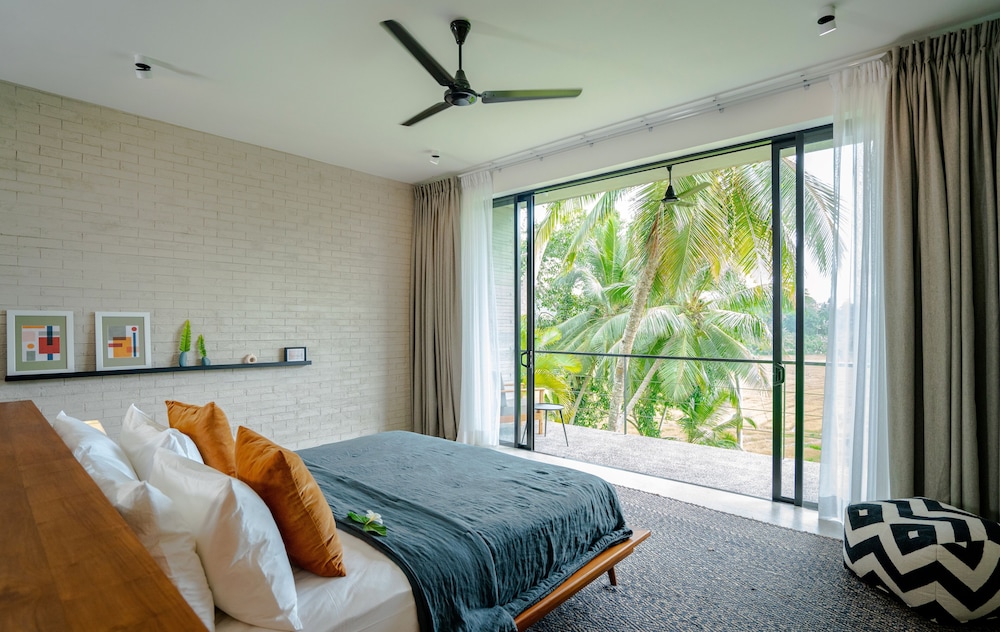 King Suite (10% off on Spa) photo 1