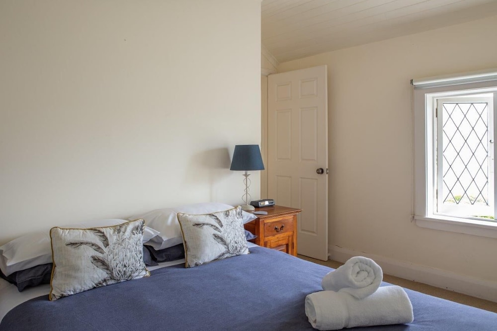 Apartment, 2 Bedrooms, River View photo 1