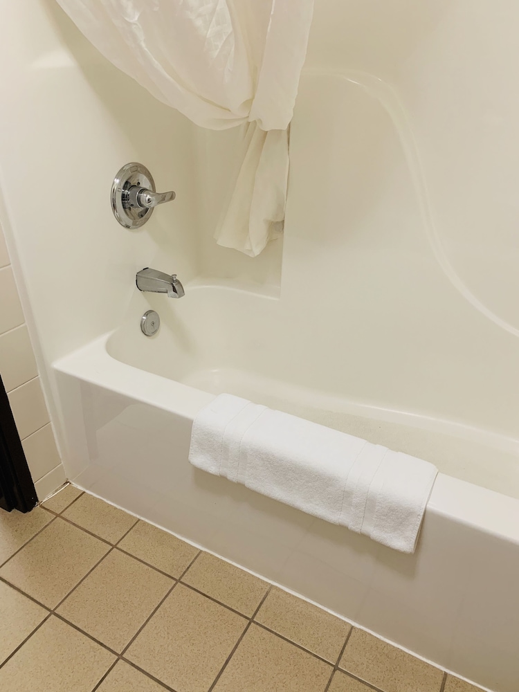Deluxe Studio Suite, 1 King Bed, Non Smoking - Photo 12