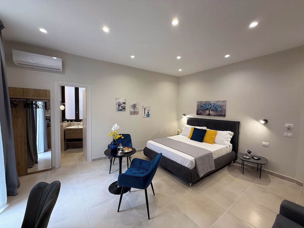 Deluxe Triple Room, Balcony, City View