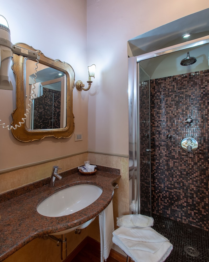 Superior Double Room - Photo 5