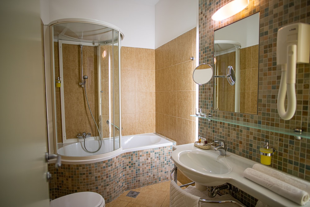Luxury Double Room, Sea View - Photo 4