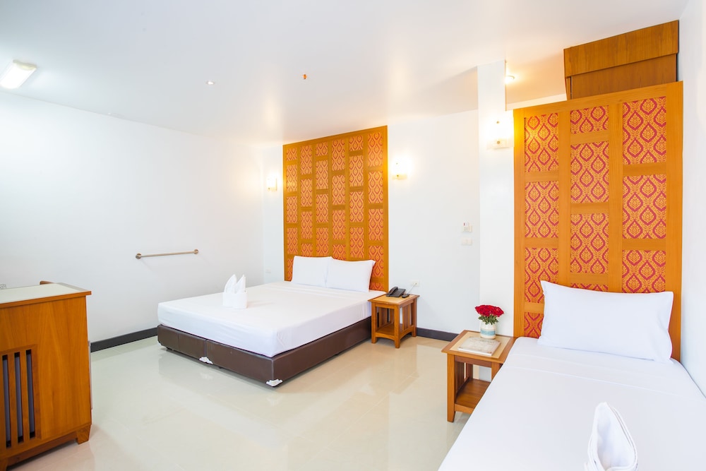Deluxe Triple Room