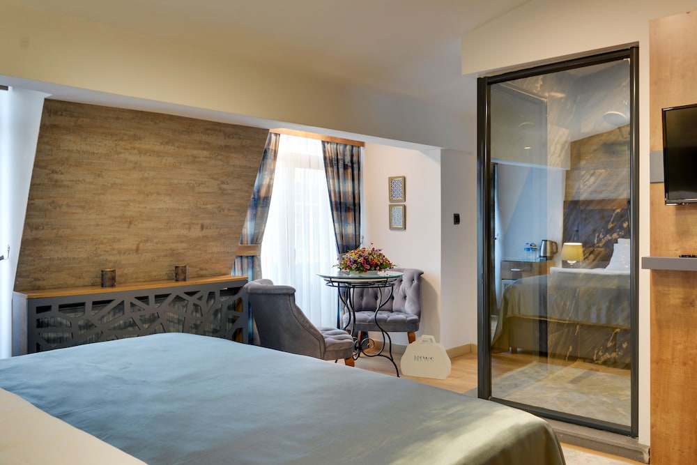 Executive Room photo 2