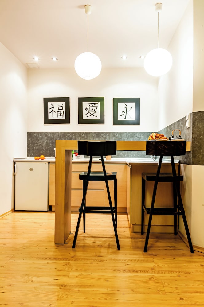 Apartment photo 3