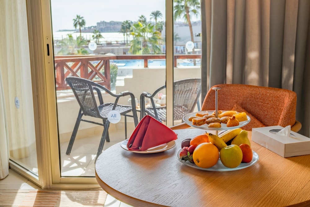 Superior Room, 2 Twin Beds, Pool View (Beach side) - Photo 2
