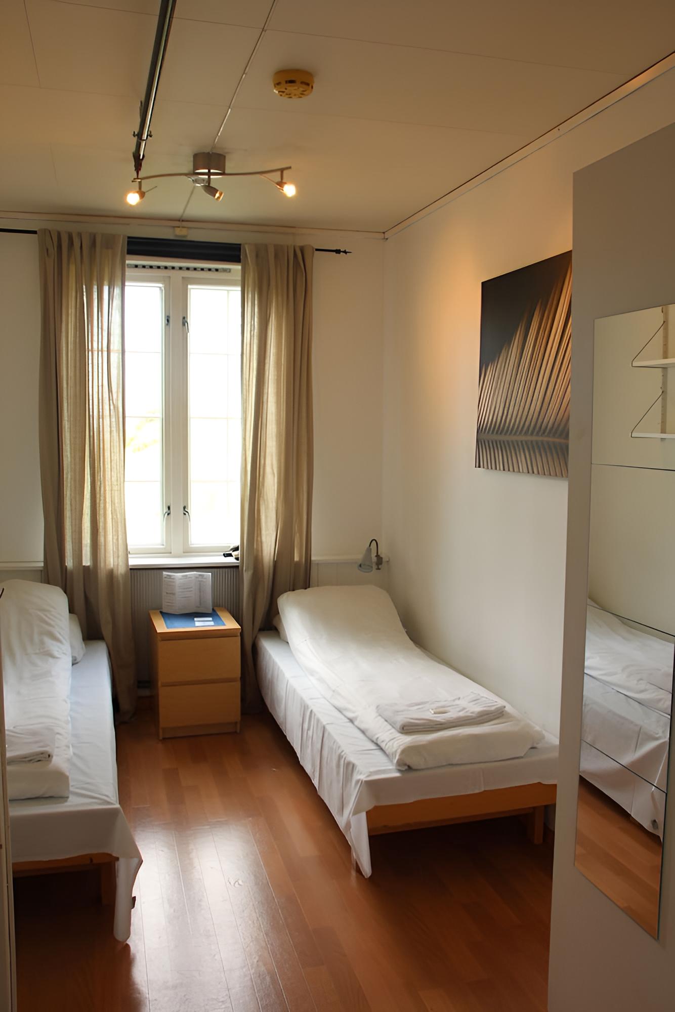 Double Room, Shared Bathroom photo 2