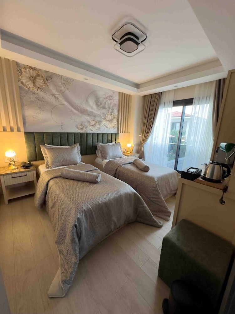 Quadruple Room, Courtyard View photo 1