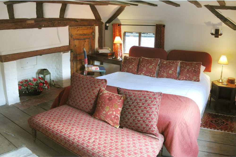 Master Bedroom photo 3