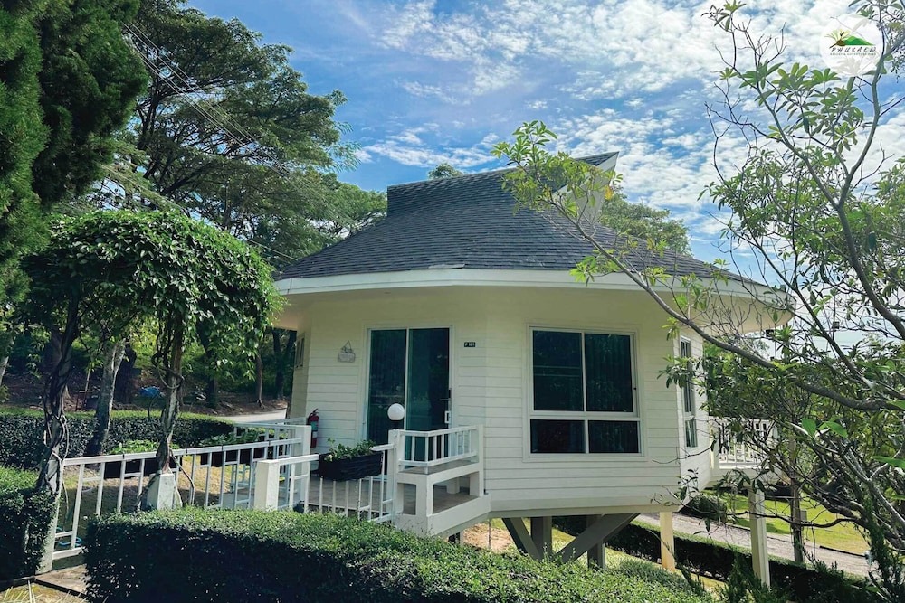 Paradise Home 1 photo 1