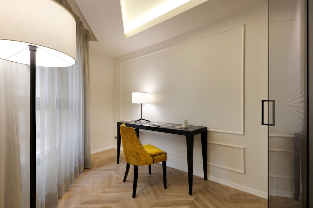Twin Room (Single Use)