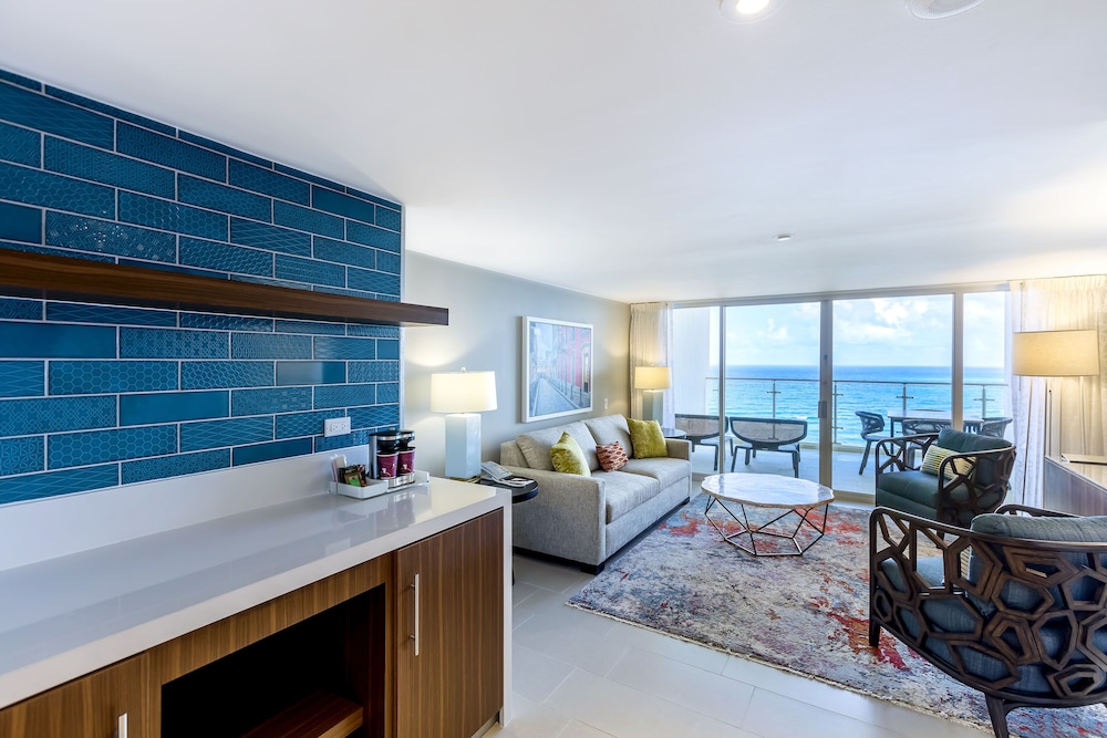 HONEYMOON SUITE- OCEAN AND GARDEN VIEW- 1KNG - Photo 10