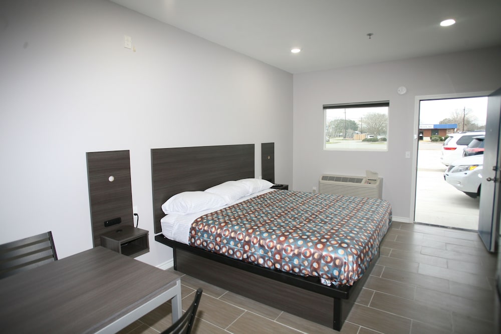 Basic Single Room photo 1