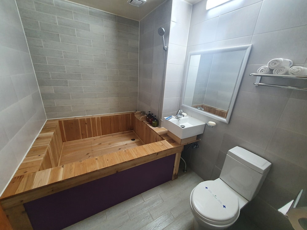 Hinoki Ondol Room photo 2