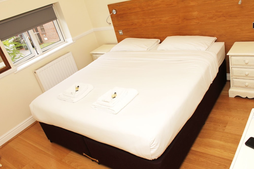 Standard Double or Twin Room - Photo 2