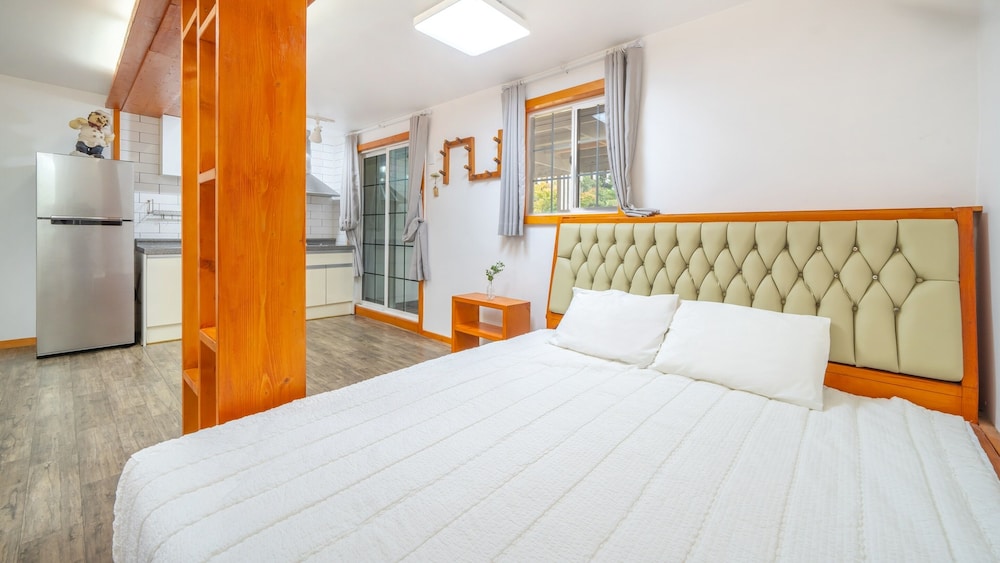 Basic Room, 1 Bedroom (Room 101) - Photo 4