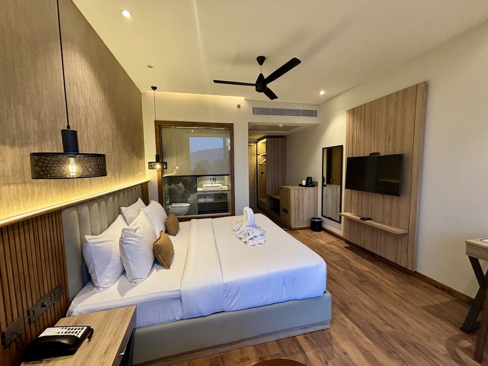 Premium Room - Photo 5