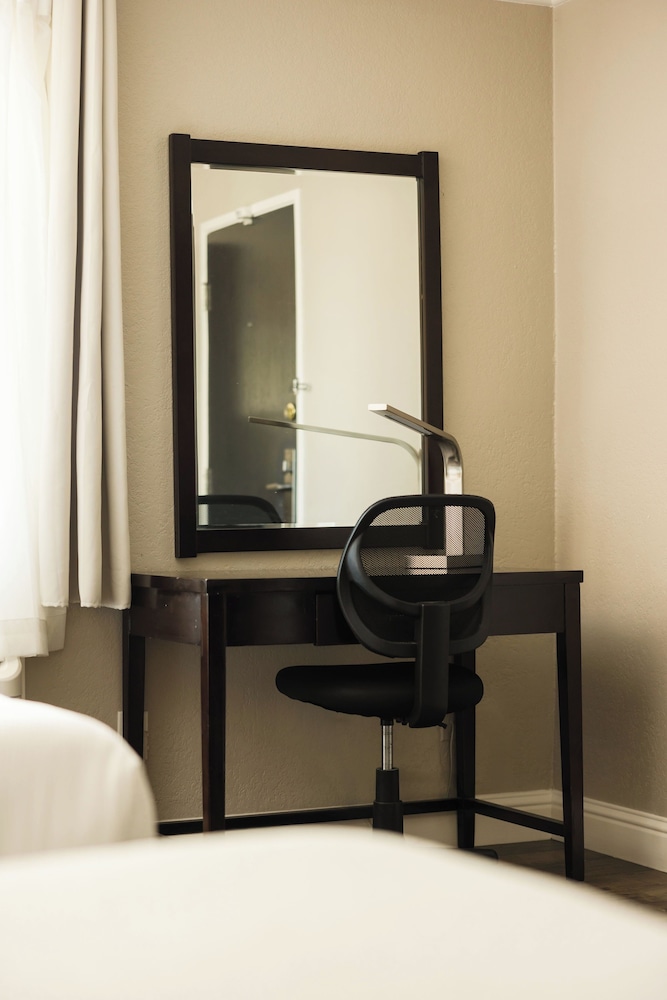 Deluxe Double or Twin Room, 2 Queen Beds, Non Smoking - Photo 4