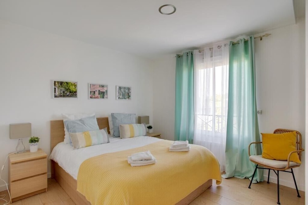Deluxe Apartment, 1 King Bed with Sofa bed, Non Smoking photo 1