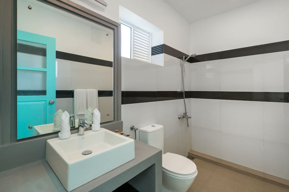 Deluxe Double Room, Oceanfront - Photo 7