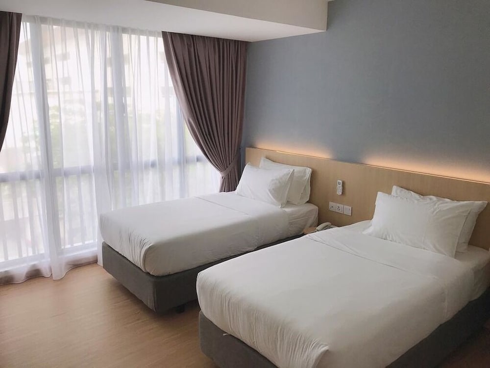 Standard Twin Room - Photo 1