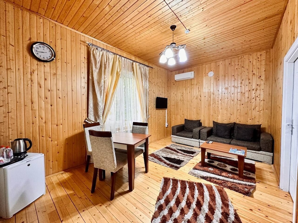 Superior Cottage photo 3